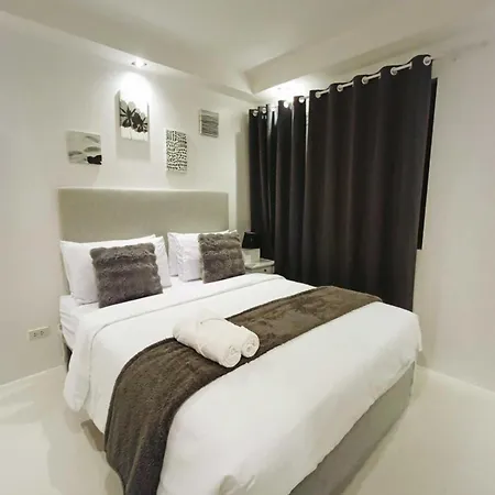 Stylish And Pristine Studio Unit At Persimmon Cebu