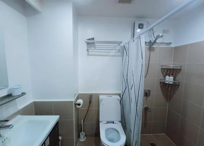 アパート Stylish And Budget Friendly Unit At Persimmon